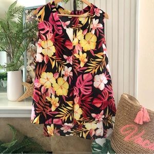 NWT! Hawaiian Sheer Summer Sleeveless Top